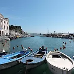 Piran, Charming Apartment Facing Sea !
