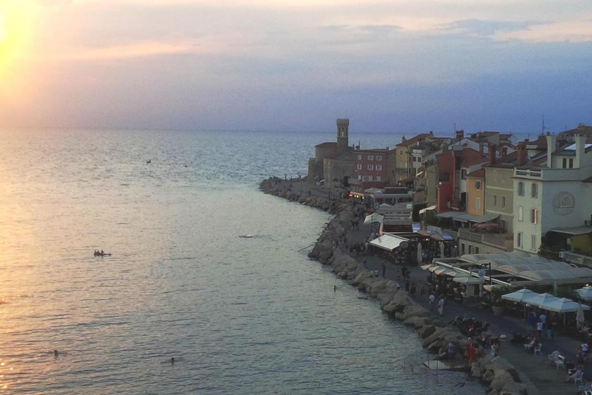 Piran, Charming Facing Sea ! Apartment Piran