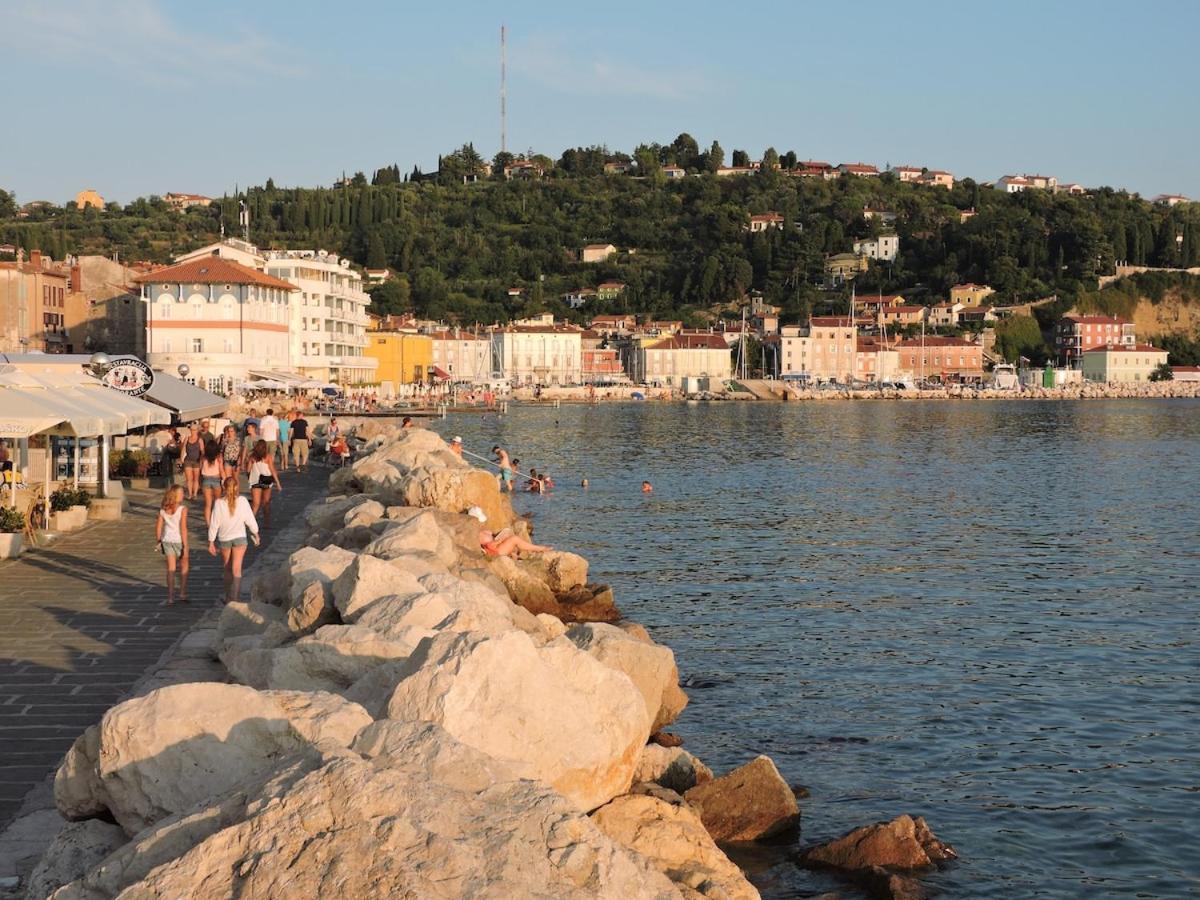 Piran, Charming Facing Sea ! Piran
